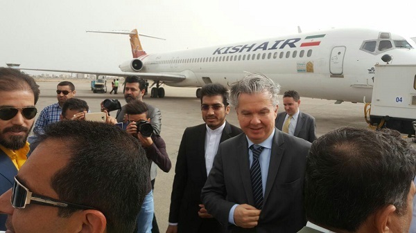 سفیر برزیل وارد آبادان شد سفیر برزیل وارد آبادان شد