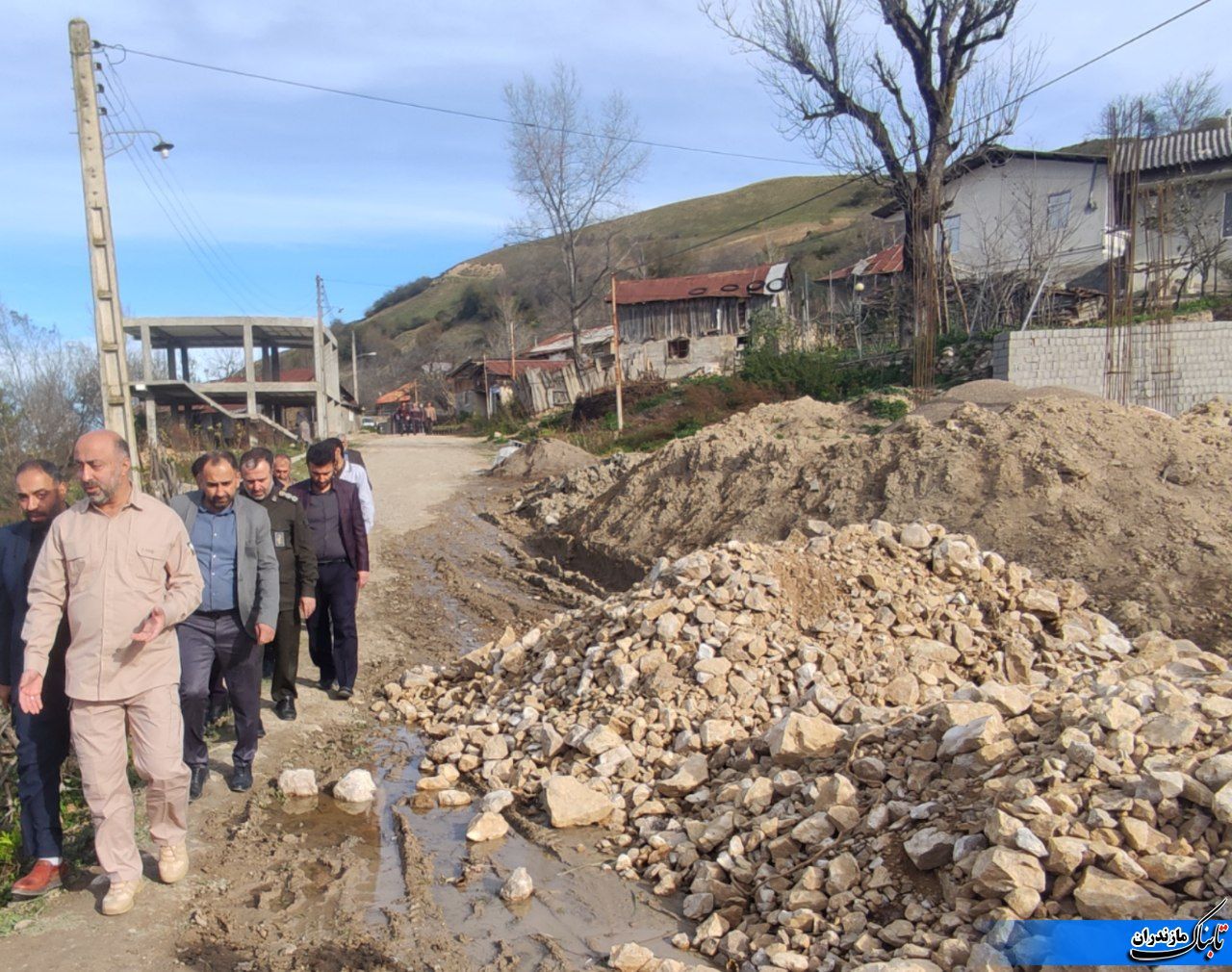 سفر یک‌روزه فرماندار و مدیران دستگاه‌های اجرایی نکا به روستاهای محروم هزارجریب