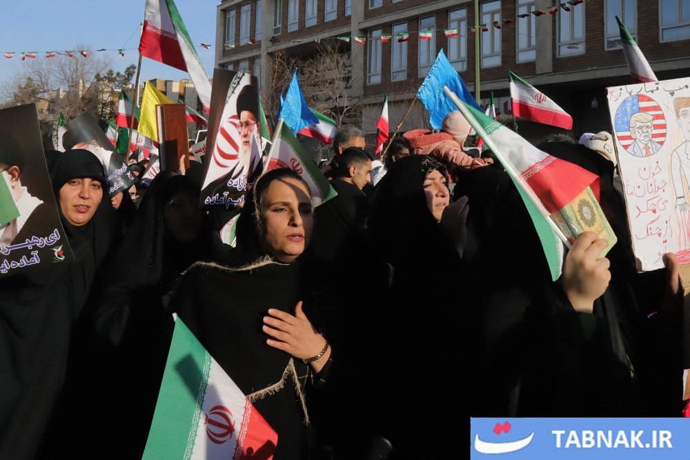 عکس / قیام قم علیه تروریسم آشوبگر صهیونی-آمریکایی عکس / قیام قم علیه تروریسم آشوبگر صهیونی-آمریکایی
