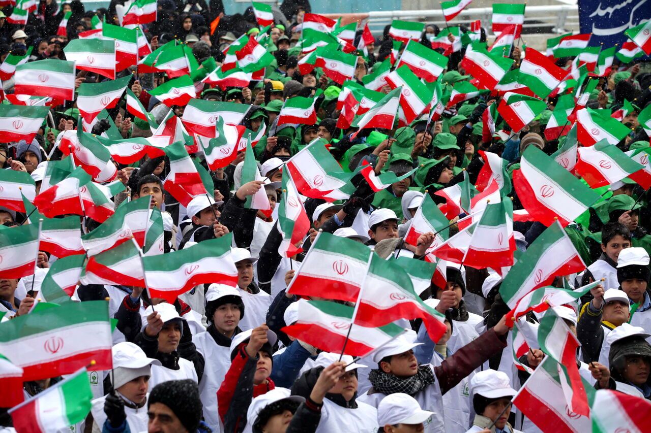 حضور پرشور زنجانیها در راهپیمایی 22 بهمنماه/ شهردار تهران میهمان حضور پرشور زنجانیها در راهپیمایی 22 بهمنماه/ شهردار تهران میهمان