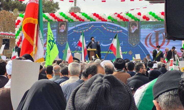 هدف نهایی دشمن کشاندن ایران به جنگ داخلی است
