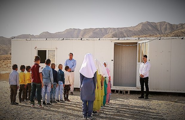 زنگ خطر فرسودگی مدارس در لرستان با وجود ۷۰ مدرسه سنگی و ۵۰۰ مدرسه فرسوده زنگ خطر فرسودگی مدارس در لرستان با وجود ۷۰ مدرسه سنگی و ۵۰۰ مدرسه فرسوده