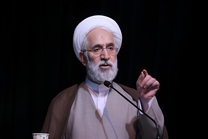 قم باید الگویی تحول‌آفرین و اثرگذار برای کل کشور باشد