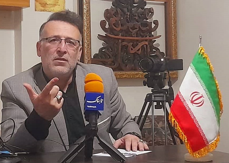 جنگ رمضان بدون شک با پیروزی ایران پایان مییابد/ نباید دوباره به وطنفروشان فرصت داد جنگ رمضان بدون شک با پیروزی ایران پایان مییابد/ نباید دوباره به وطنفروشان فرصت داد