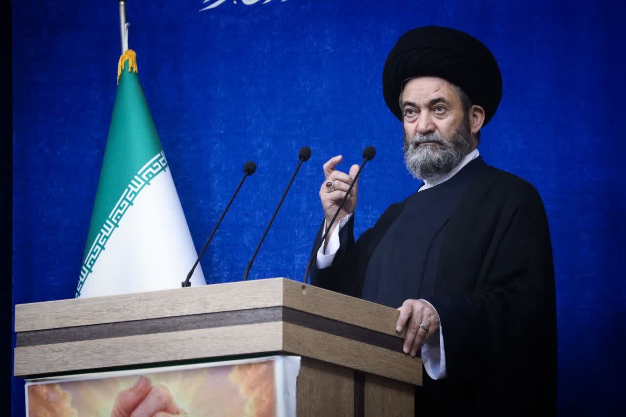 ضربات ایران ترامپ را دست خالی راهی چین کرد/ تجّار و تولید کنندگان با خون شهدا و کودکان بیسرپرست معامله کنند ضربات ایران ترامپ را دست خالی راهی چین کرد/ تجّار و تولید کنندگان با خون شهدا و کودکان بیسرپرست معامله کنند