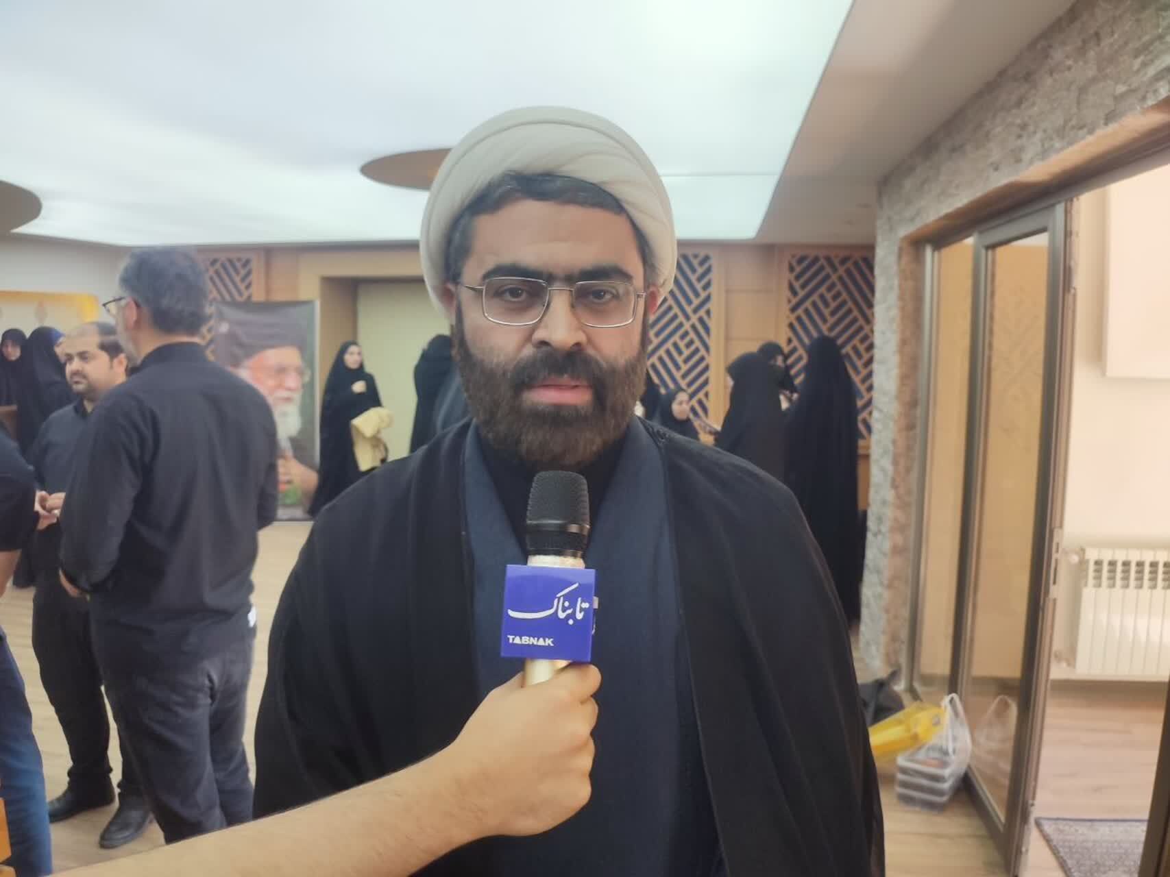 استقبال پرشور دانشجویان اردبیلی از اعزام به مراسم تشییع امام شهید/ ۱۵ اتوبوس راهی تهران شد استقبال پرشور دانشجویان اردبیلی از اعزام به مراسم تشییع امام شهید/ ۱۵ اتوبوس راهی تهران شد