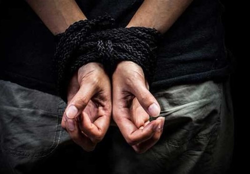 پایان ۳ ماه گروگانگیری با عملیات ضربتی پلیس؛ گروگان از چنگ آدمربایان آزاد شد پایان ۳ ماه گروگانگیری با عملیات ضربتی پلیس؛ گروگان از چنگ آدمربایان آزاد شد