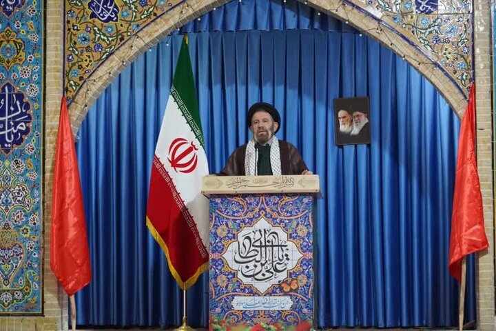نیروهای مسلح بر شدت ضربات خود بر سر دشمن بیفزایند