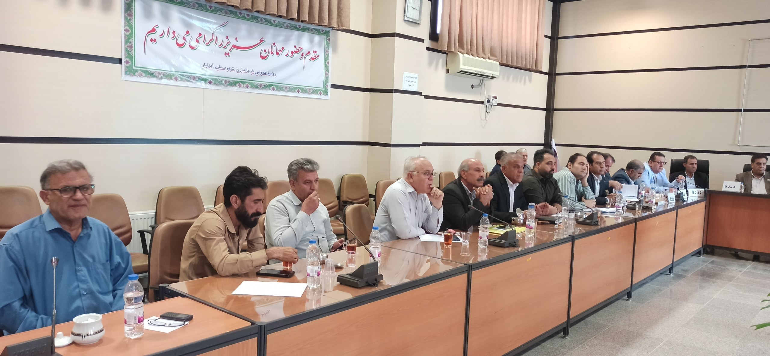 وعده خرید زمینهای کشاورزی؛ تنها راهحل بنبست مسکن جوانان در آبدانان وعده خرید زمینهای کشاورزی؛ تنها راهحل بنبست مسکن جوانان در آبدانان