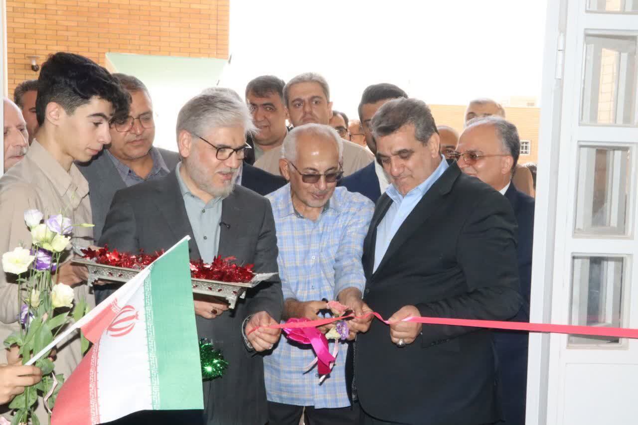مدرسه ۹ کلاسه «فاطمه رستمزاده» در سمنان افتتاح شد مدرسه ۹ کلاسه «فاطمه رستمزاده» در سمنان افتتاح شد