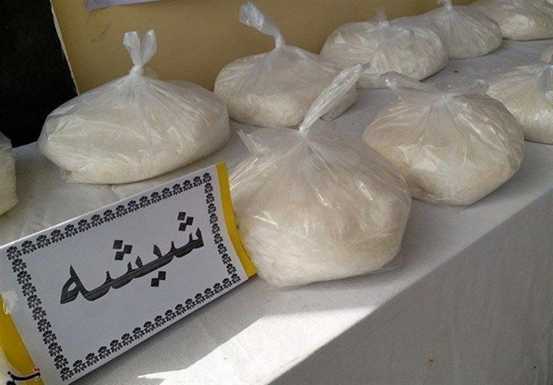 دستگیر سوداگران مرگ با ۴ کیلو شیشه در اردبیل دستگیر سوداگران مرگ با ۴ کیلو شیشه در اردبیل