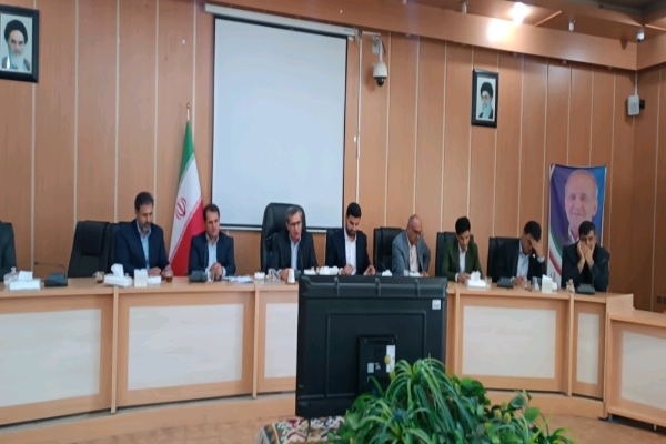 نسخه ۶۰۰ نفری برای پایان بلاتکلیفی جمعهبازار یاسوج نسخه ۶۰۰ نفری برای پایان بلاتکلیفی جمعهبازار یاسوج