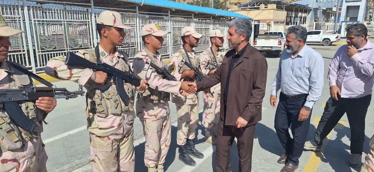 بازدید سرزده از پایانه باشماق؛ مرزبانان کردستان در آمادهباش برای تأمین امنیت پایدار بازدید سرزده از پایانه باشماق؛ مرزبانان کردستان در آمادهباش برای تأمین امنیت پایدار
