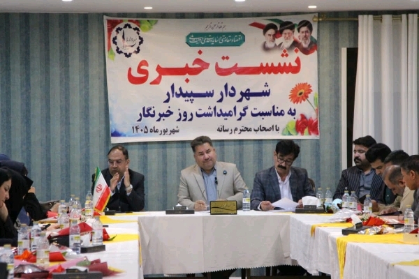 مسئولان باید پاسخگو باشند؛ حتی نمایندگان مجلس مسئولان باید پاسخگو باشند؛ حتی نمایندگان مجلس