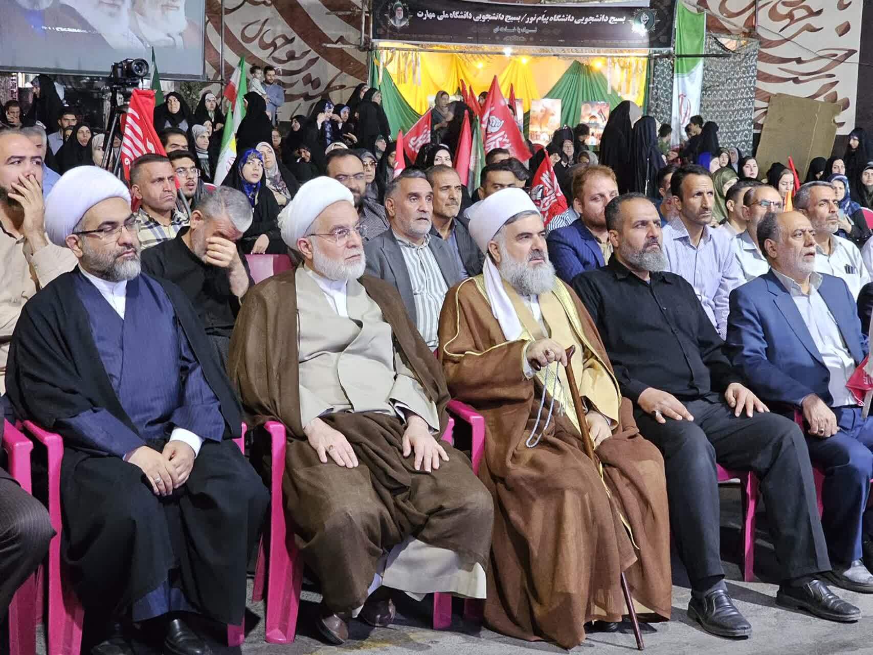 کردستان همچنان در میدان؛ ۱۹۴ شب حمایت مردمی از ایران اسلامی + فیلم کردستان همچنان در میدان؛ ۱۹۴ شب حمایت مردمی از ایران اسلامی + فیلم