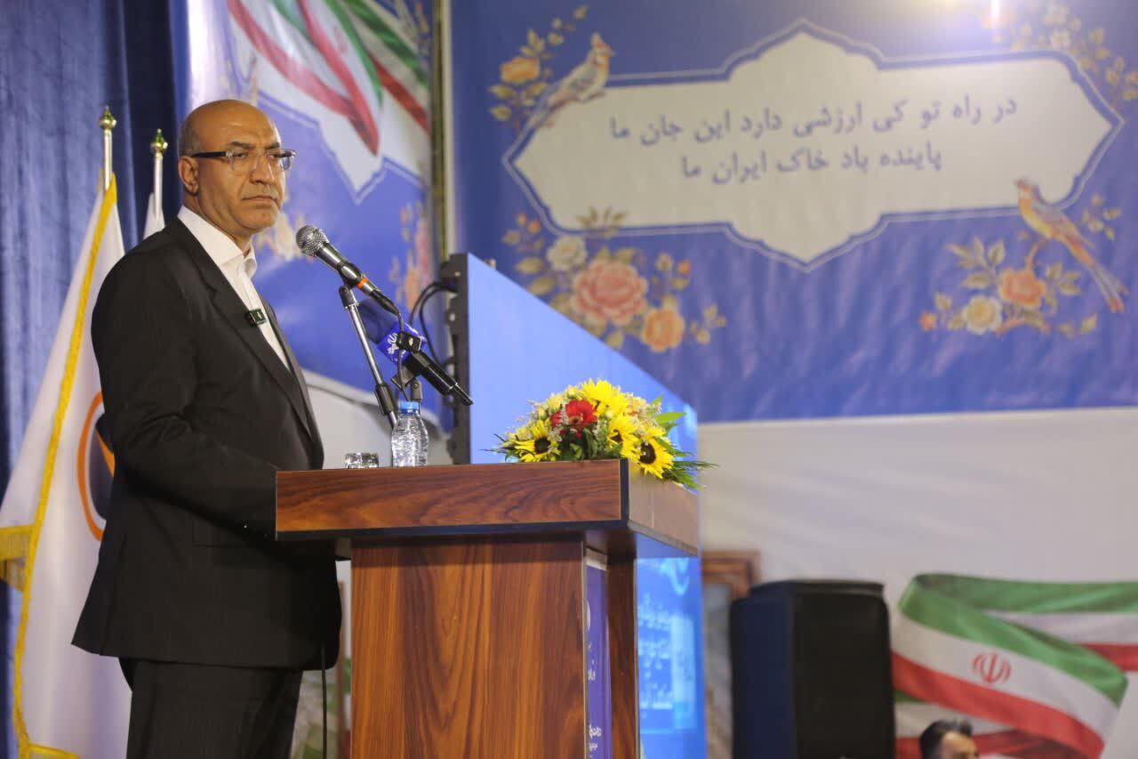 اگر برق کم بیاید، اول ادارات را خاموش میکنیم اگر برق کم بیاید، اول ادارات را خاموش میکنیم