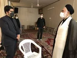 باید مراکز ورزشی مرتبط با رعایت موازین شرعی فعالیت کنند